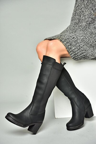 Fox Shoes R674070709 حذاء أسود بكعب سميك للنساء