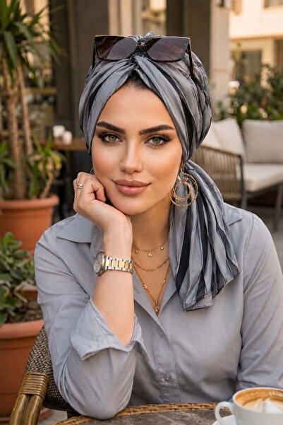 Aişe tesettür Siyah Gri Tokalı Bone