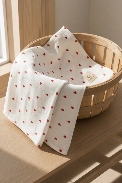 Ponchik 100% Cotton Small Heart Single Layer Muslin Throw Blanket – 85 X 85 cm