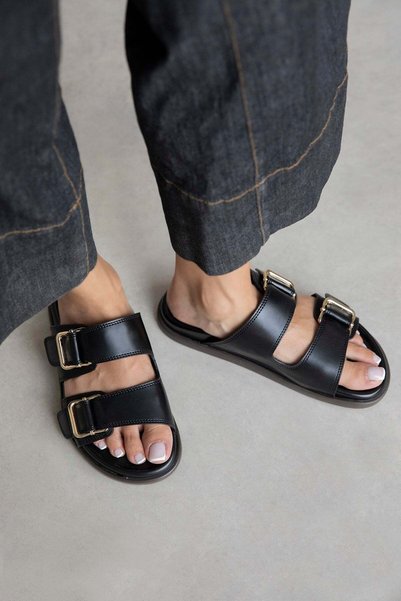 STRASWANS Axel Women's Buckle Detail Daily Comfort Leather Slippers Black