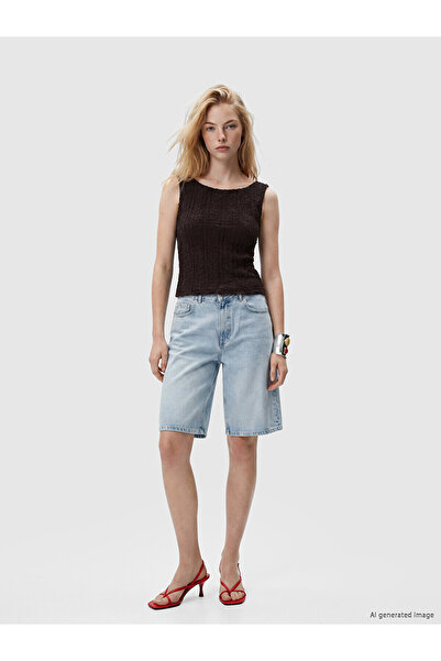 LC Waikiki Nevavm Bermuda Fit Women's Jean Shorts with a Difference
