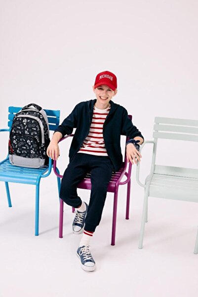 DeFacto Schul-Sweatshirt mit Kapuze und Reißverschluss für Jungen T7468A624AU