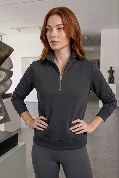 Kadın Relax Fit Rahat Kesim Pamuklu Yumuşak Dokulu 3 İplik Içi Polarli Yarim Fermuarli Siyah Dik Yaka Sweatshirt