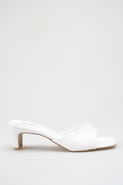 LDR Γυναικείες λευκές δερμάτινες παντόφλες με κοντό τακούνι και τετράγωνη μύτη