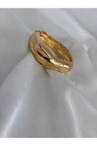 JEWELERY ✨ Parlak Gold Kelepçe Bileklik – Modern Şıklık ✨