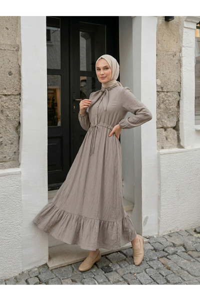 ESMİRASTİL Fiyonk Yaka Detaylı Belden Bağcıklı Tesettür Elbise