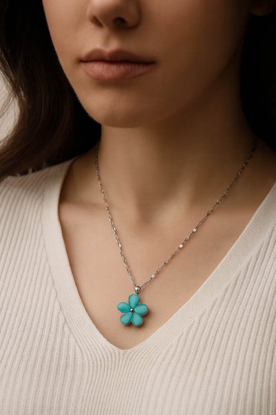 THE Steel Women's Silver Color Rotating Flower Necklace with Turquoise Stone Elegant Daisy Model