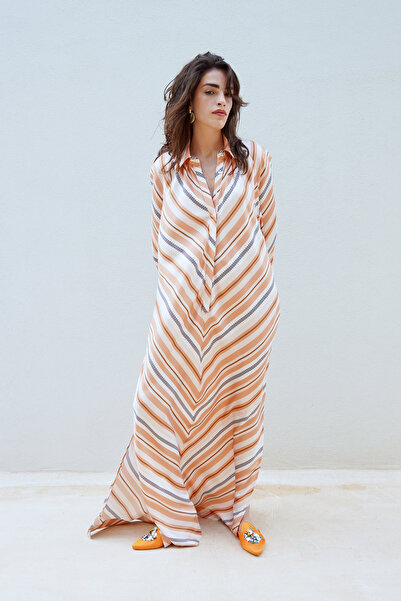 Kutnia Oversize Maxi Somon Çizgili İpek Elbise