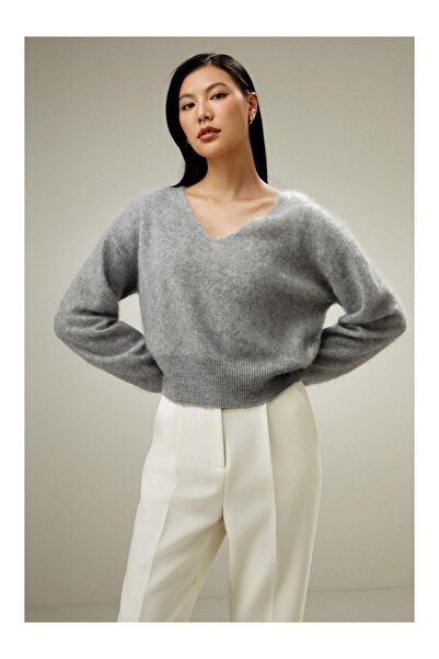 LC Waikiki Nevavm Gray V-Neck Soft Textured Women's Sweater with Difference M...