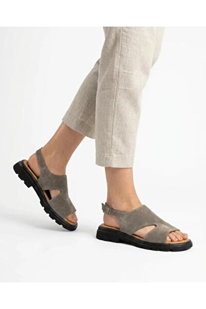 PİERRO SHOES صندل نسائي يومي مريح من الجلد السويدي الأصلي بنعل سميك
