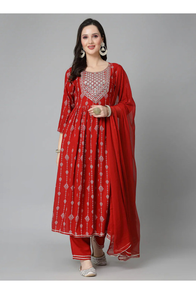 DESIQLO By Styli طقم كورتا مطرز باللون الأحمر مع بنطلون ودوباتا