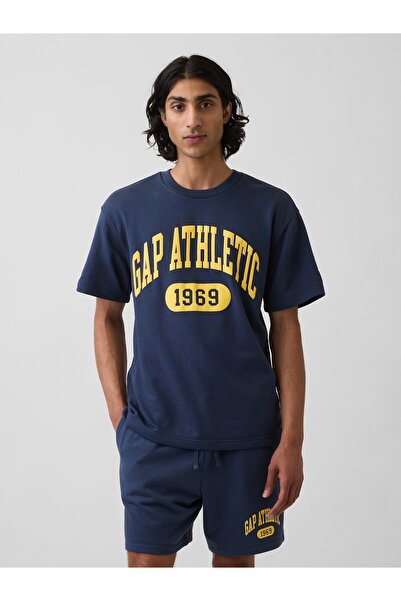 GAP Erkek Lacivert Relaxed Fransız Havlu Kumaş Grafik Baskılı T-Shirt