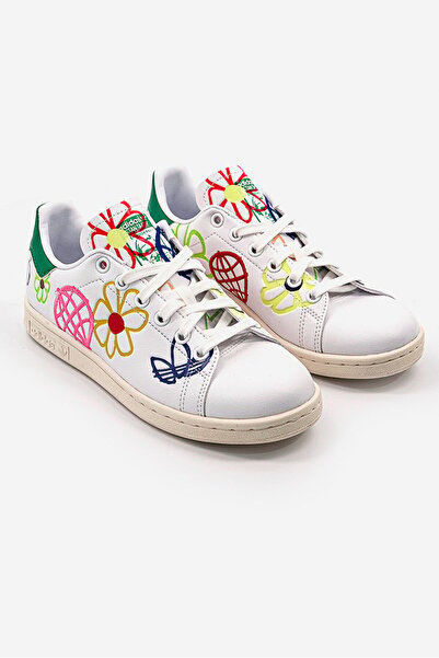 adidas Women Stan Smith Lace Up Sneakers, White Combo