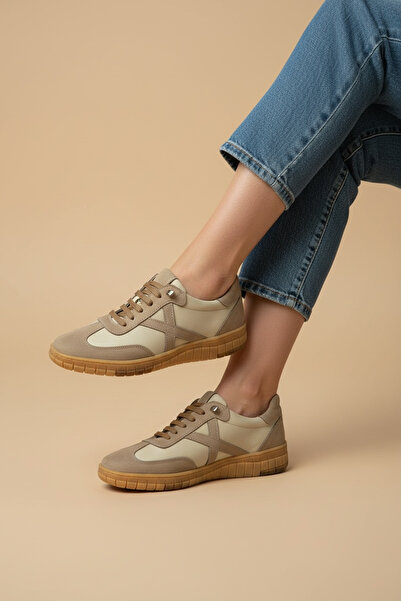 Cozi company Women's Daily Comfortable Sole Genuine Leather Sports Shoes
