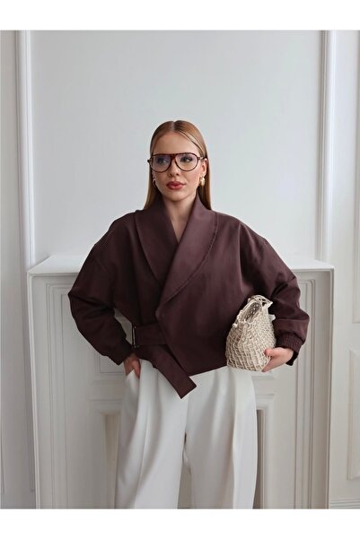 Dila Sayan Boutique Kruvaze Kemerli Kısa Trençkot