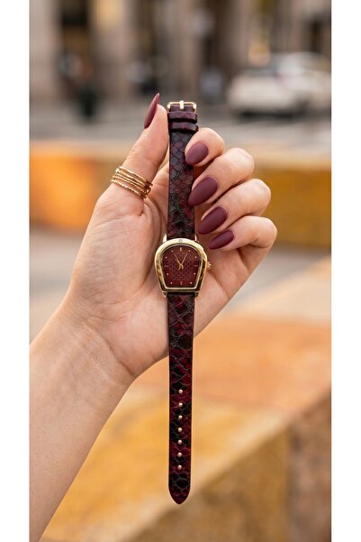 KLISHE Butik ساعة نسائية من Royale باللون الذهبي وقرص أحمر داكن وحزام جلدي بن...