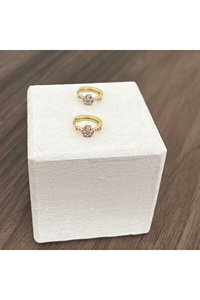 ATELİER GİZEM Xuping kararmaz gold çiçek çelik çocuk küpesi