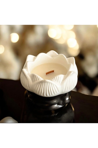 Pretty Little Things Lumanare handmade White Mosk