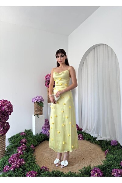 Caddebostan Moda Askılı Dekolteli Çiçek Detaylı Saten Midi Abiye Elbise