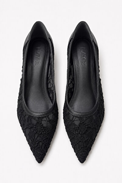 Women Lay-z Women's Elegant Black Lace Patterned Pointed Toe Thin Heeled Stil...