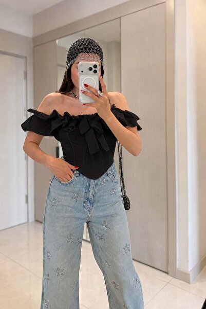 Gizem Ecemiş Purest Siyah Madonna Fırfırlı Büstiyer