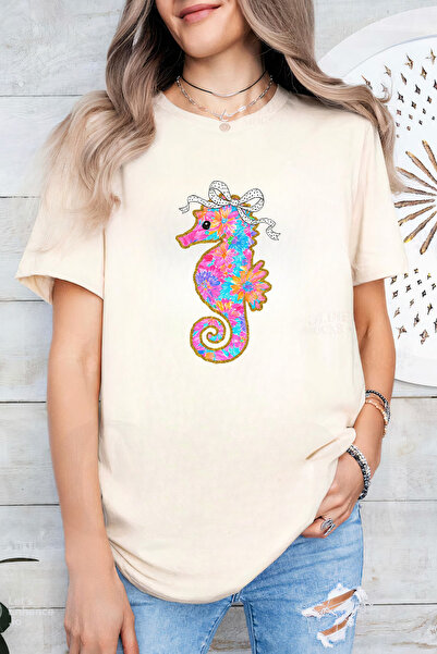 Sarah's Boutique Women's T-shirt – 100% cotton – Seahorse Bow