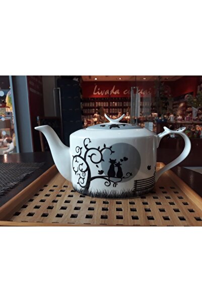 Livada cu Ceai Porcelain Teapot "Midnight Cats" Collection