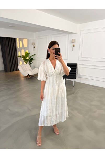 Elif Özbey Butik Ekru Püsküllü Ön Bağlamalı Elbise