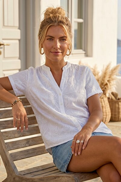 Chiccy Beyaz V Yaka Kısa Kol Düğmeli Brodeli Casual Pamuklu Oversize Dokuma B...