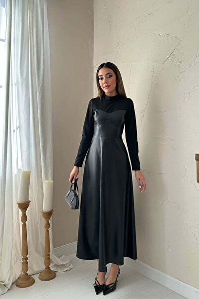 Caddebostan Moda Heart-Shaped Collar Detailed Long Leather Look Dress