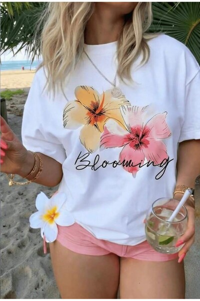 Oceanwear Blooming Flower Printed Short Sleeve Women's White Tshirt