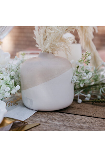 Beauty Home Διακοσμητικό Κεραμικό Βάζο Diana Μπεζ 11 x Υ11.5 εκ.