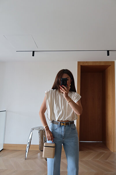 Özge Özgenç Padded Sleeveless Balloon Blouse