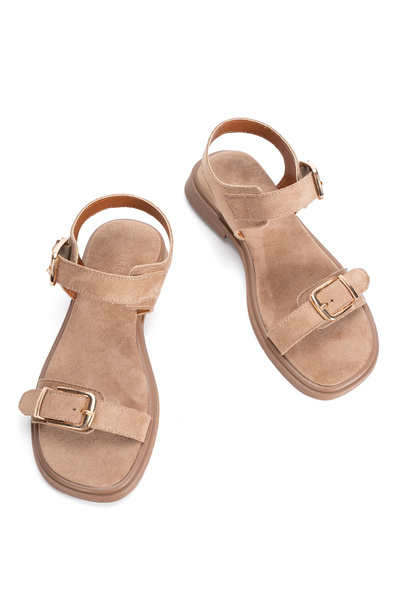 PASSAGE SHOES صندل نسائي من جلد الغزال مزين بإبزيم وتفاصيل مربوطة 6346 من جلد الغزال المنك