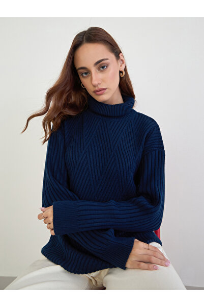 Styli Regular Fit Longline Textured Sweater