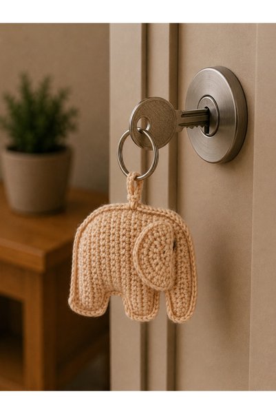 FLY LIFE Hand-Knitted Amigurumi Keychain / Bag Charm