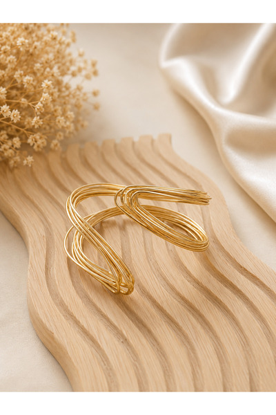 BERF JEWELLERY كلبشة ذهبية من نوع بازو