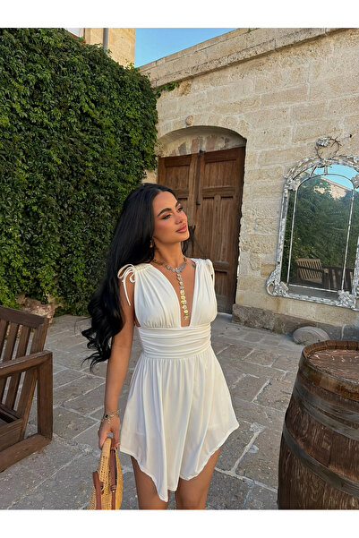 kırmızı butiks White Deep V-Neck Dress with Shorts