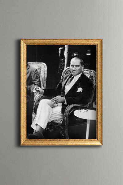 epiqart Ataturk - Vintage Patterned Painting - Fine Model
