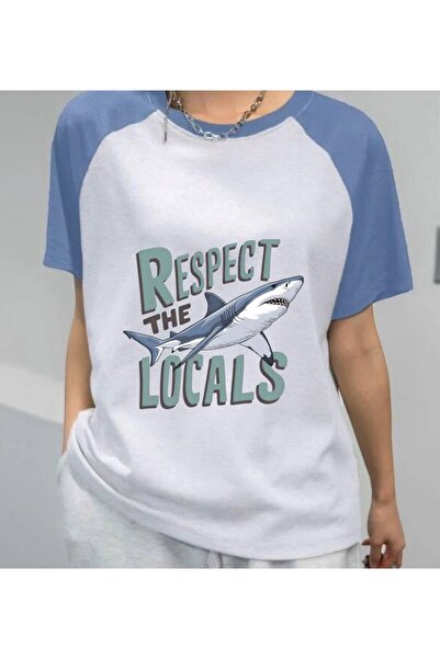 Minga London تي شيرت Recpect The Locals مطبوع باللون الأزرق بأكمام راجلان