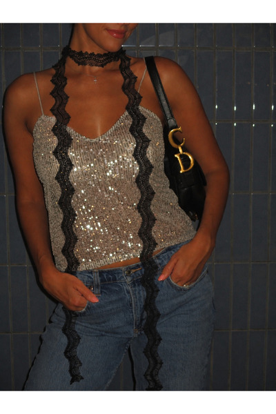 Nurcanilirboutique Siyah zarif dantel fular