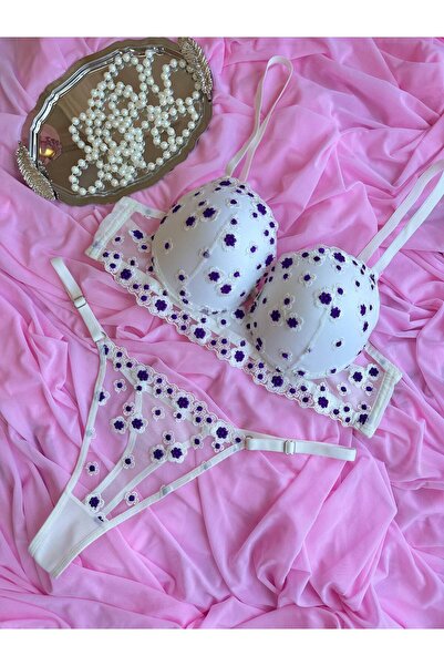 Generic Brand White Lace Sudien Set with Red Flowers