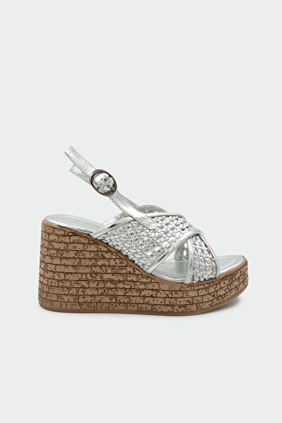 LAMİNTA Grove Cross Detailed Platform Women's Silver Sandals
