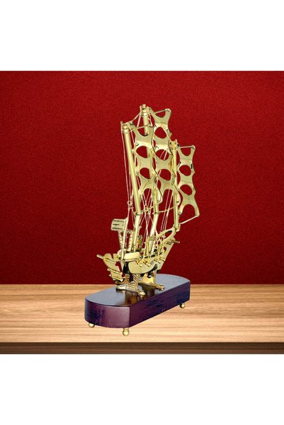 Al Athar Arts Brass Decorative Ship with Wooden Base – Handcrafted Vintage Showpiece (H:10"W:7"Weight:700Gram)