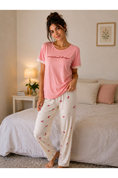 Homewear Kadın Kısa Kollu Bisiklet Yaka Pijama Takımı Pembe Beyaz Desenli