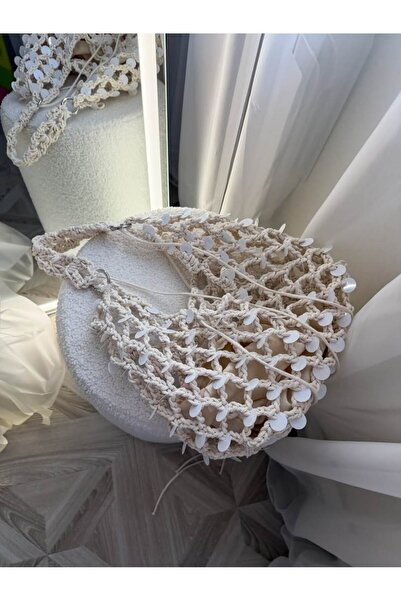 ARTTMACRAME Hand Knitted Women's Bag – Casual and Stylish Design