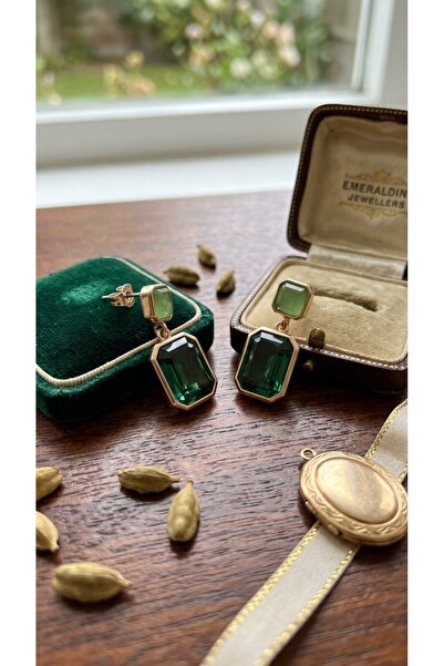 SR Jewelry Box Yeşil Dikdörtgen Taşlı Gold Sallantılı Küpe – Zümrüt Yeşili Kr...
