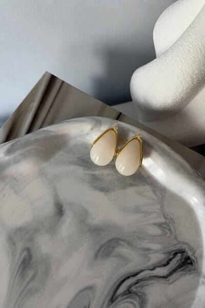 GONESSA Drop model gold detailed earrings