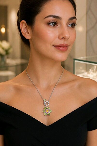 Monalisa Home Luxurious Zircon Stone Figured Showy Flower Necklace