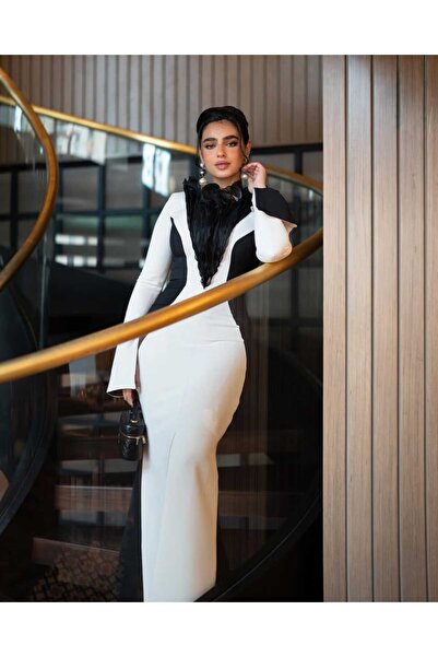Ayaen Elegant Long Dress in White and Black with a Unique Ruffled Collar.